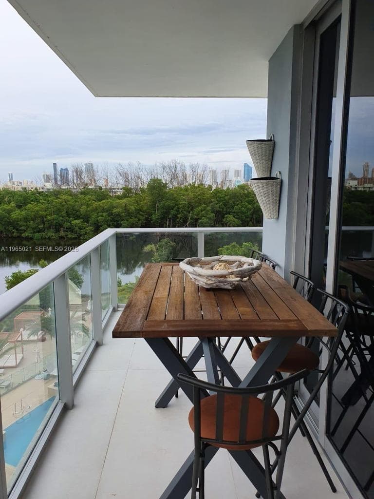 THE HARBOUR NORTH CONDO · #507 in North Miami Beach - Photo 17