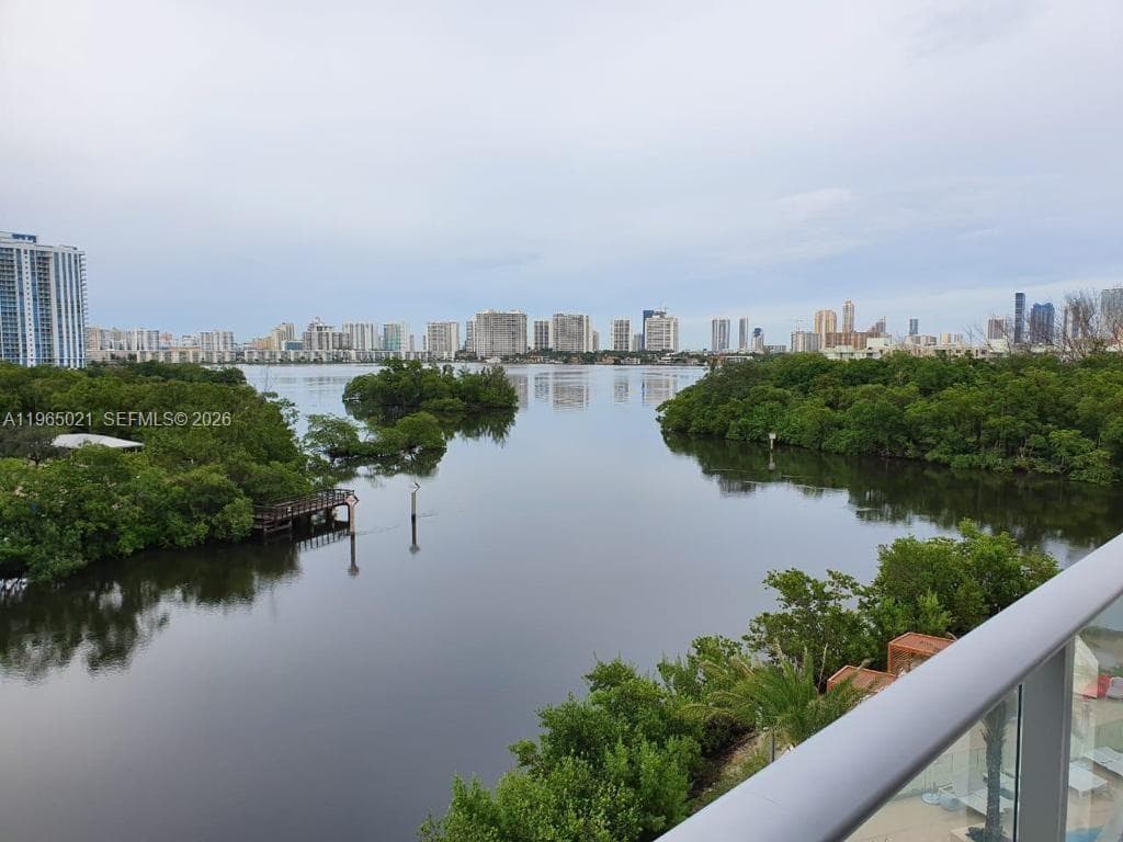THE HARBOUR NORTH CONDO · #507 in North Miami Beach - Photo 14