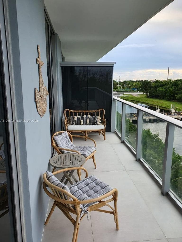 THE HARBOUR NORTH CONDO · #507 in North Miami Beach - Photo 18
