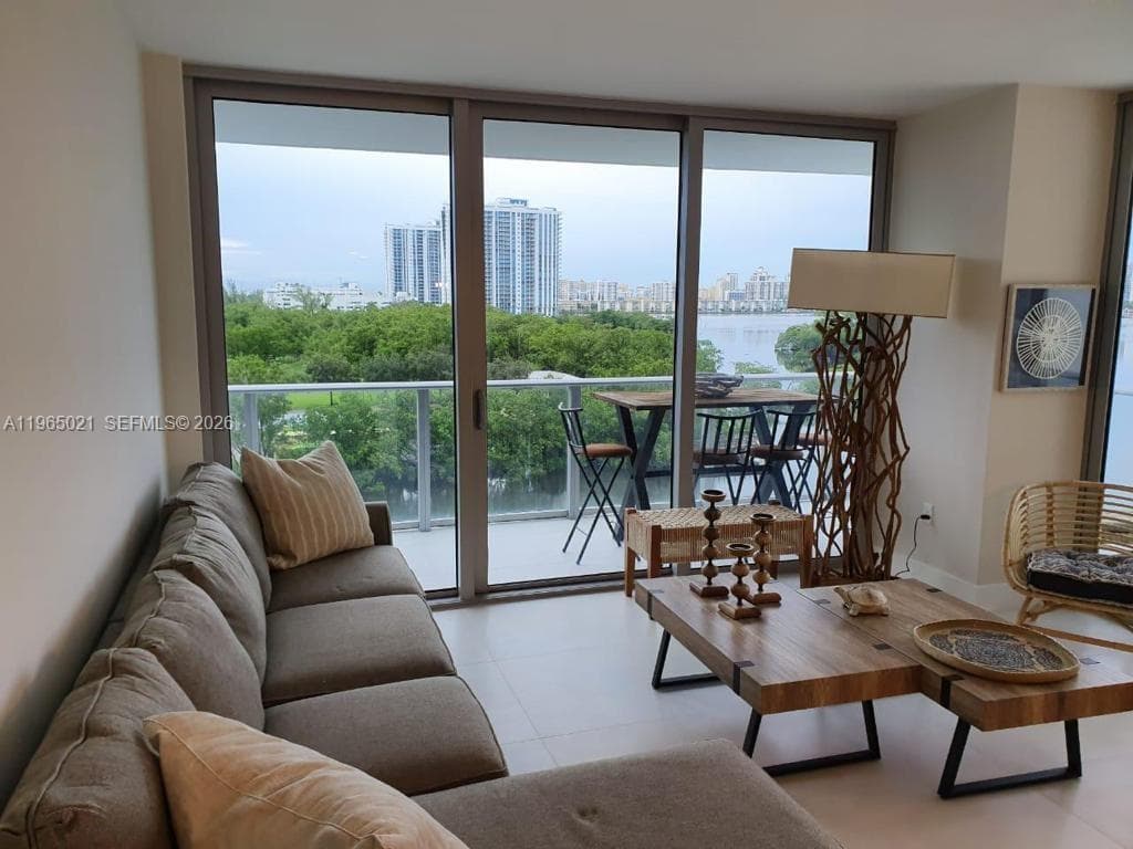 THE HARBOUR NORTH CONDO · #507 in North Miami Beach - Photo 11