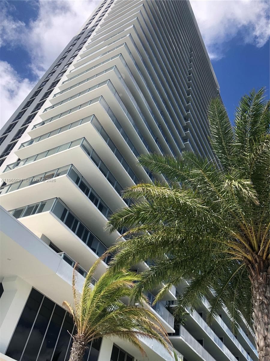 THE HARBOUR NORTH CONDO · #507 in North Miami Beach - Photo 29