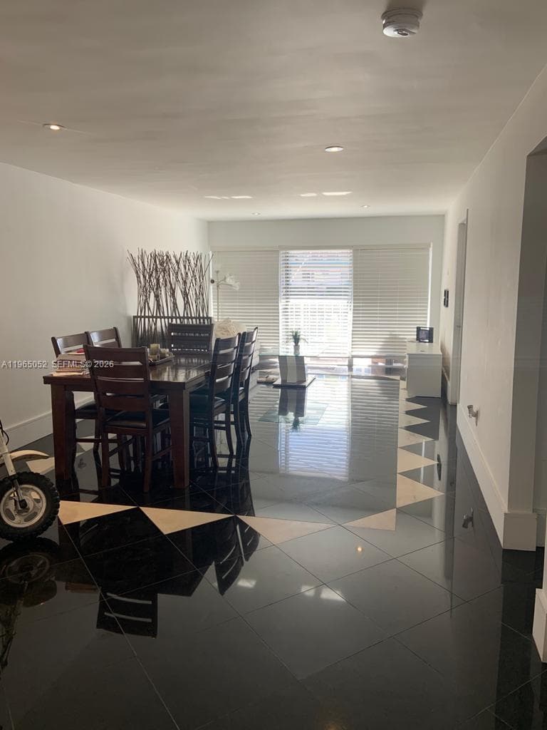 LA MAR BREEZE CONDO · #106 in North Miami Beach - Photo 12