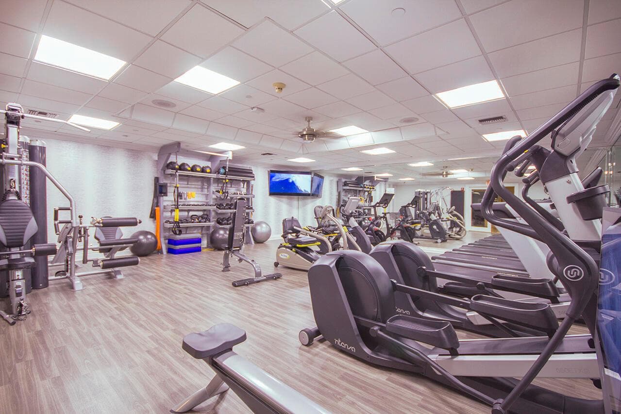 007 TP I Gym-LR