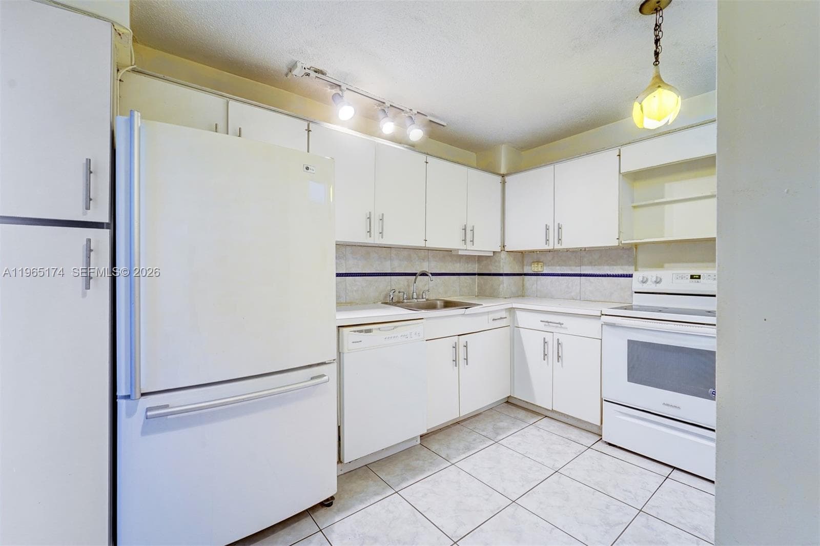 Ocean Park Condo · #202 in Miami Beach - Photo 24