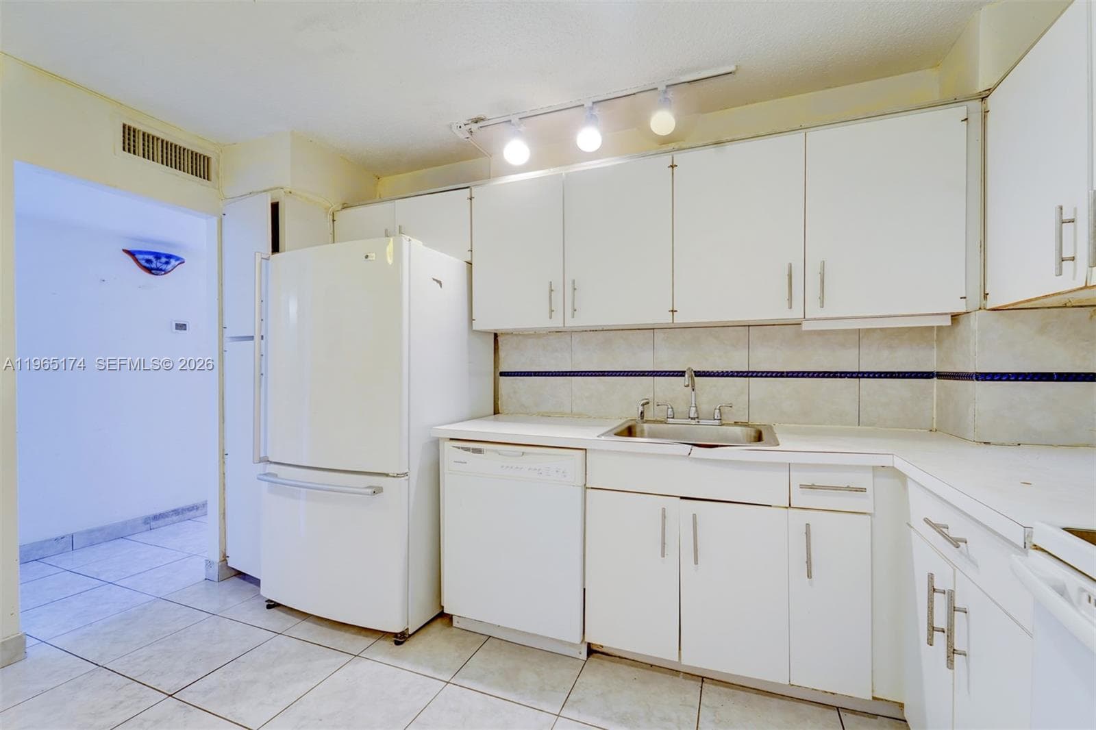 Ocean Park Condo · #202 in Miami Beach - Photo 25