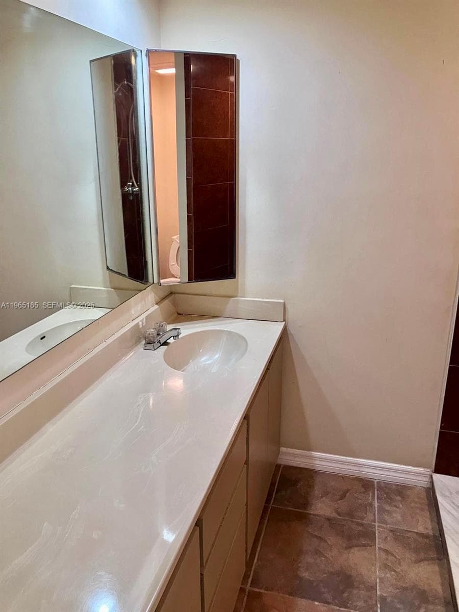 2610 26th way photo 14