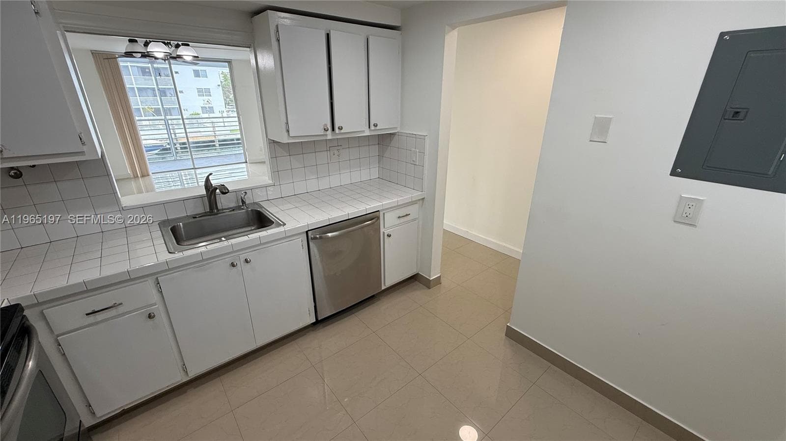 Eden Isles Condo Part 3 · #201 in North Miami Beach - Photo 9