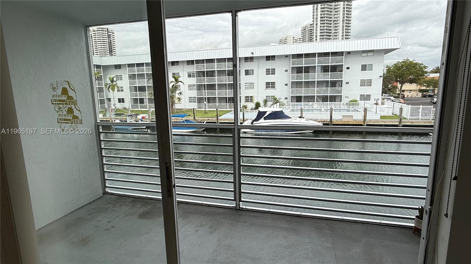 Eden Isles Condo Part 3 · #201 in North Miami Beach - Photo 18