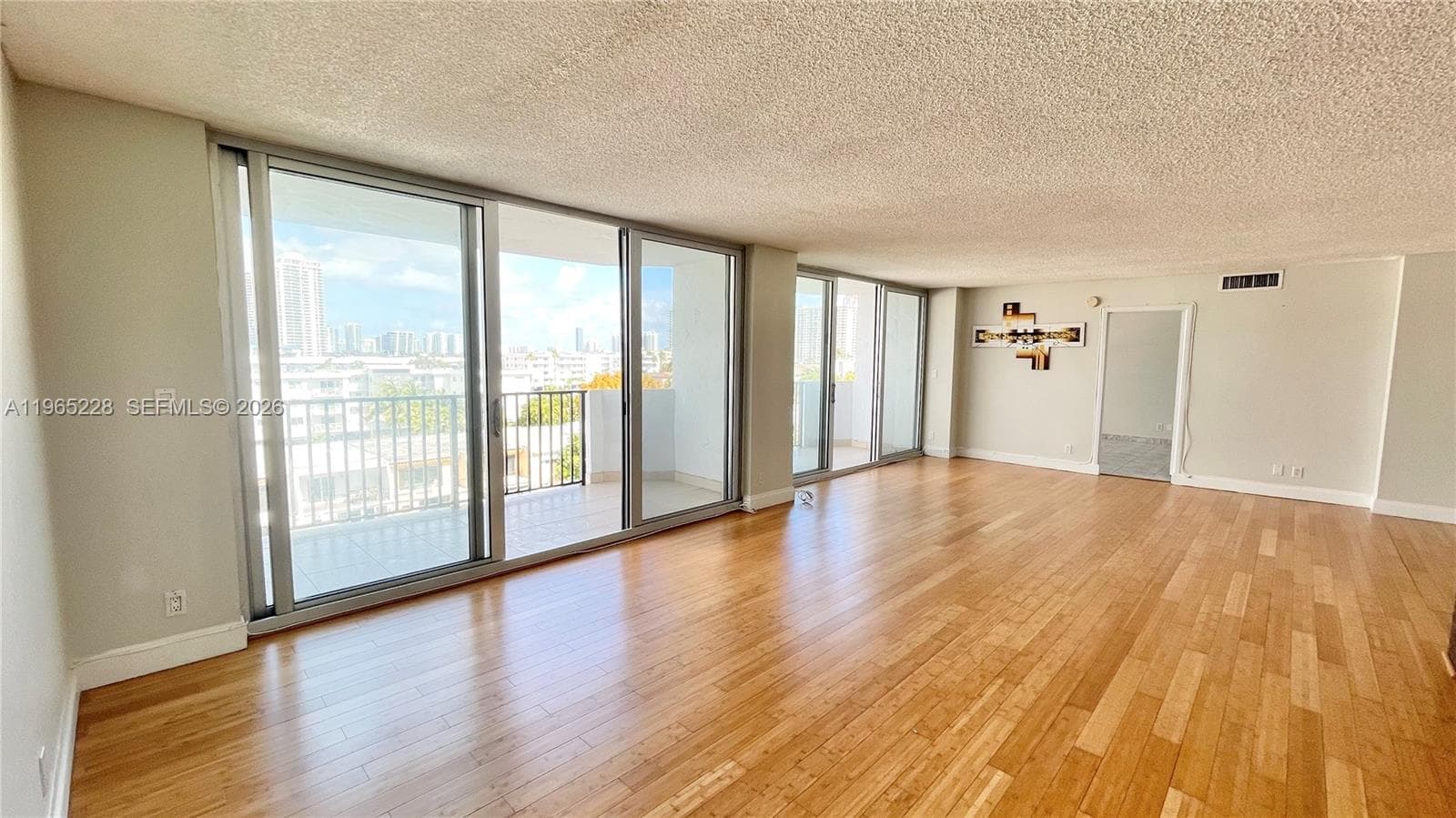 CORAL ISLE EAST CONDO · #602 in North Miami Beach - Photo 7