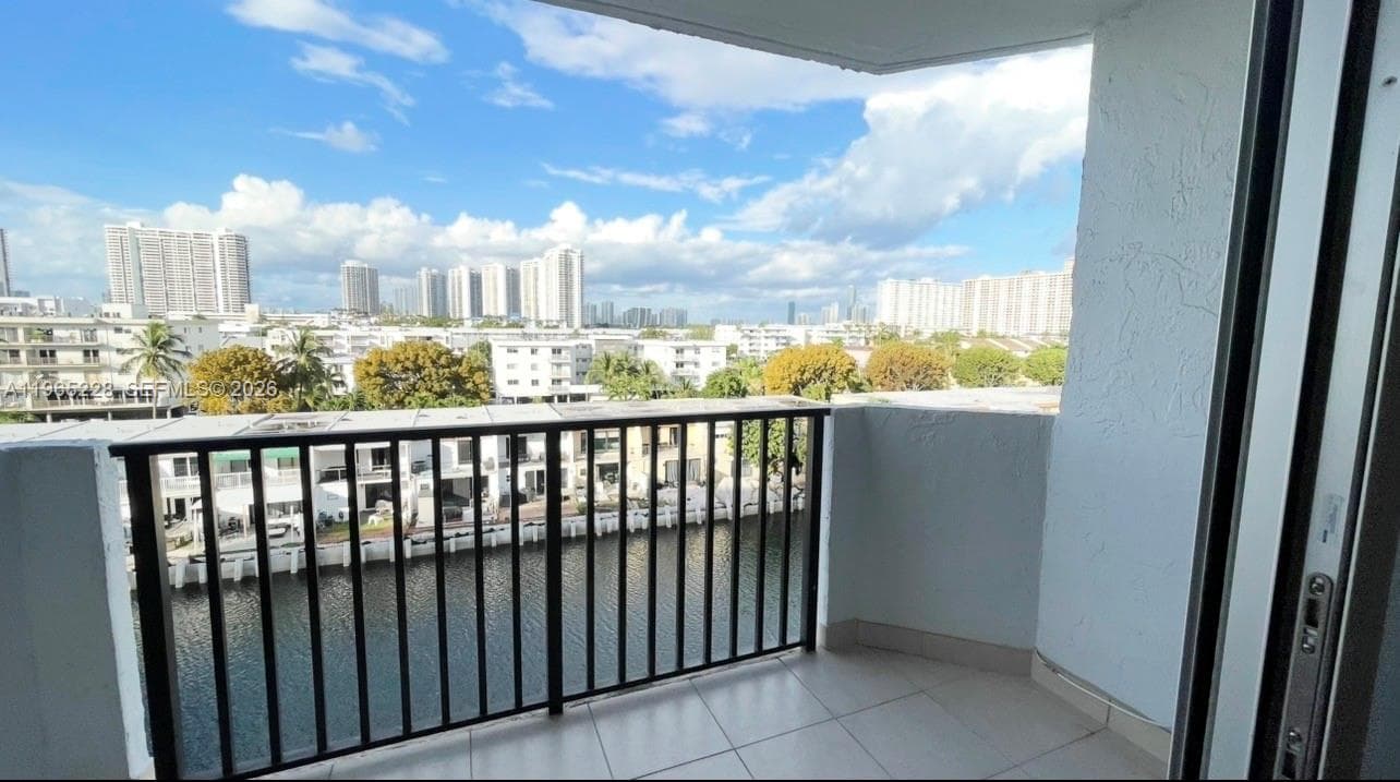CORAL ISLE EAST CONDO · #602 in North Miami Beach - Photo 10