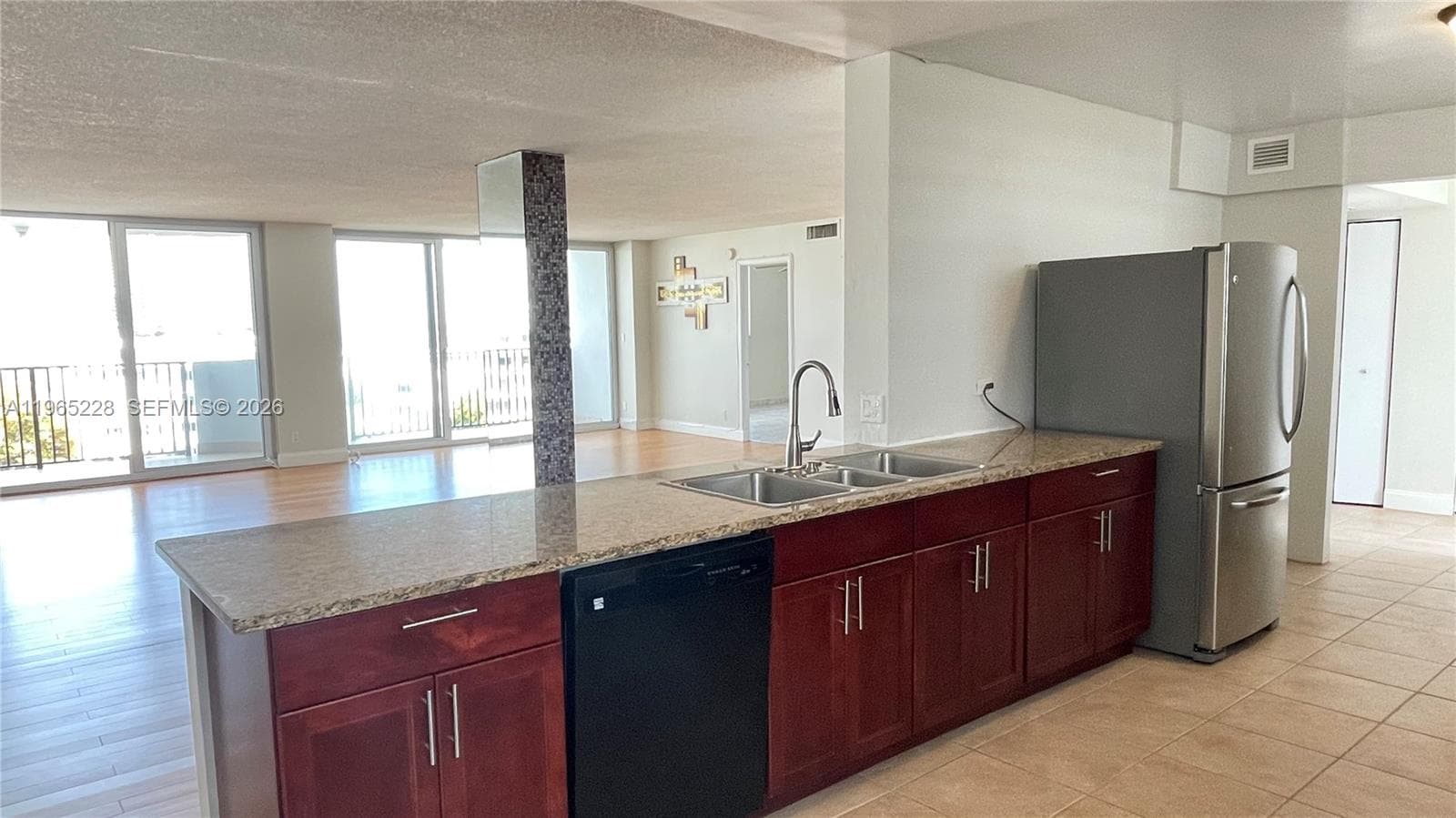 CORAL ISLE EAST CONDO · #602 in North Miami Beach - Photo 4