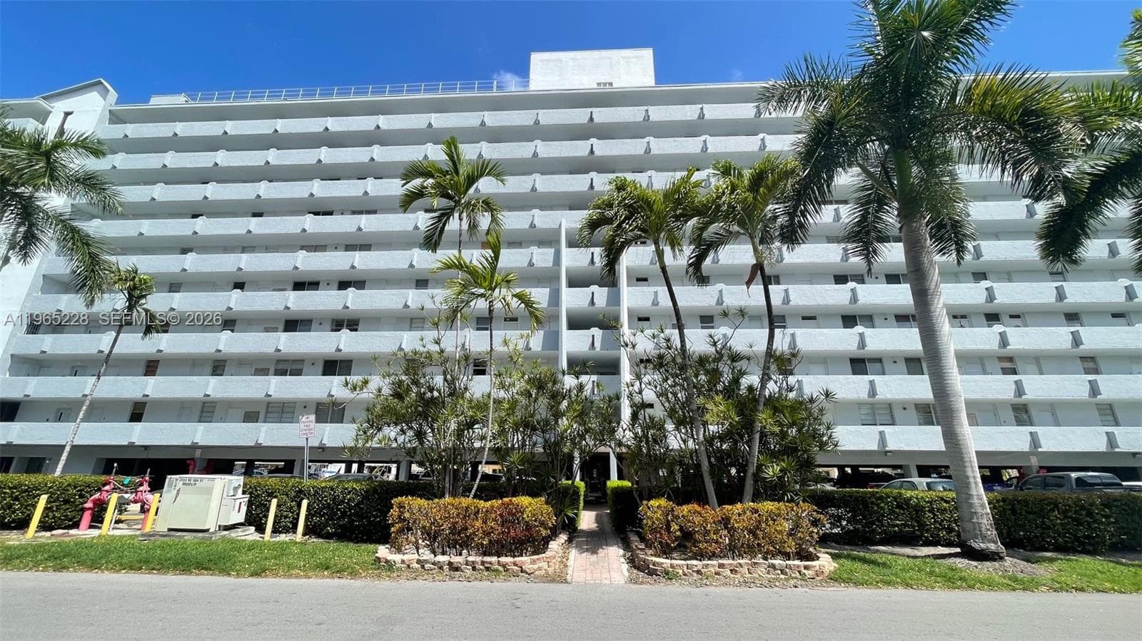 CORAL ISLE EAST CONDO · #602 in North Miami Beach - Photo 21