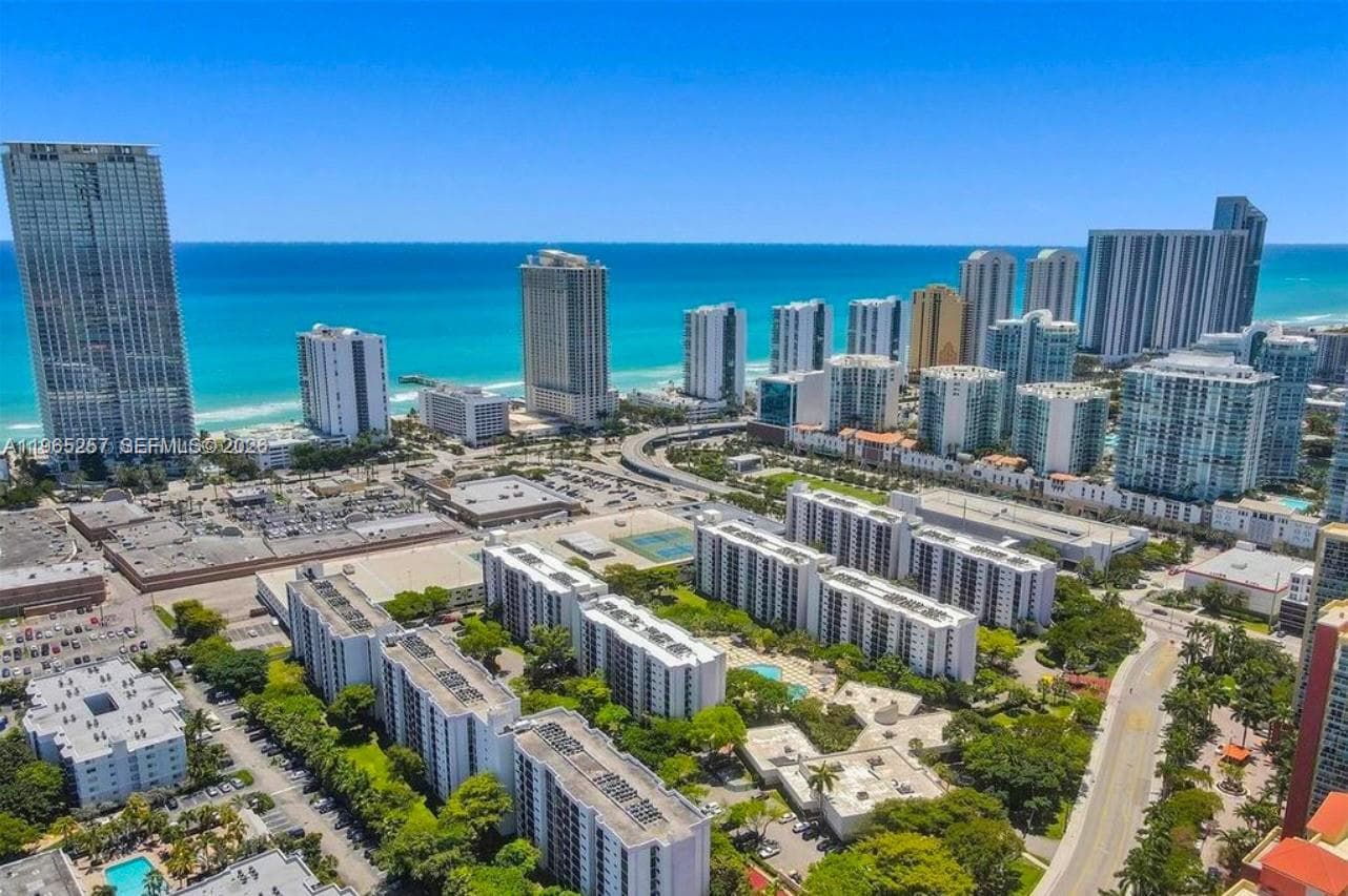 PLAZA OF AMERICAS CONDO P · #906 in Sunny Isles Beach - Photo 2