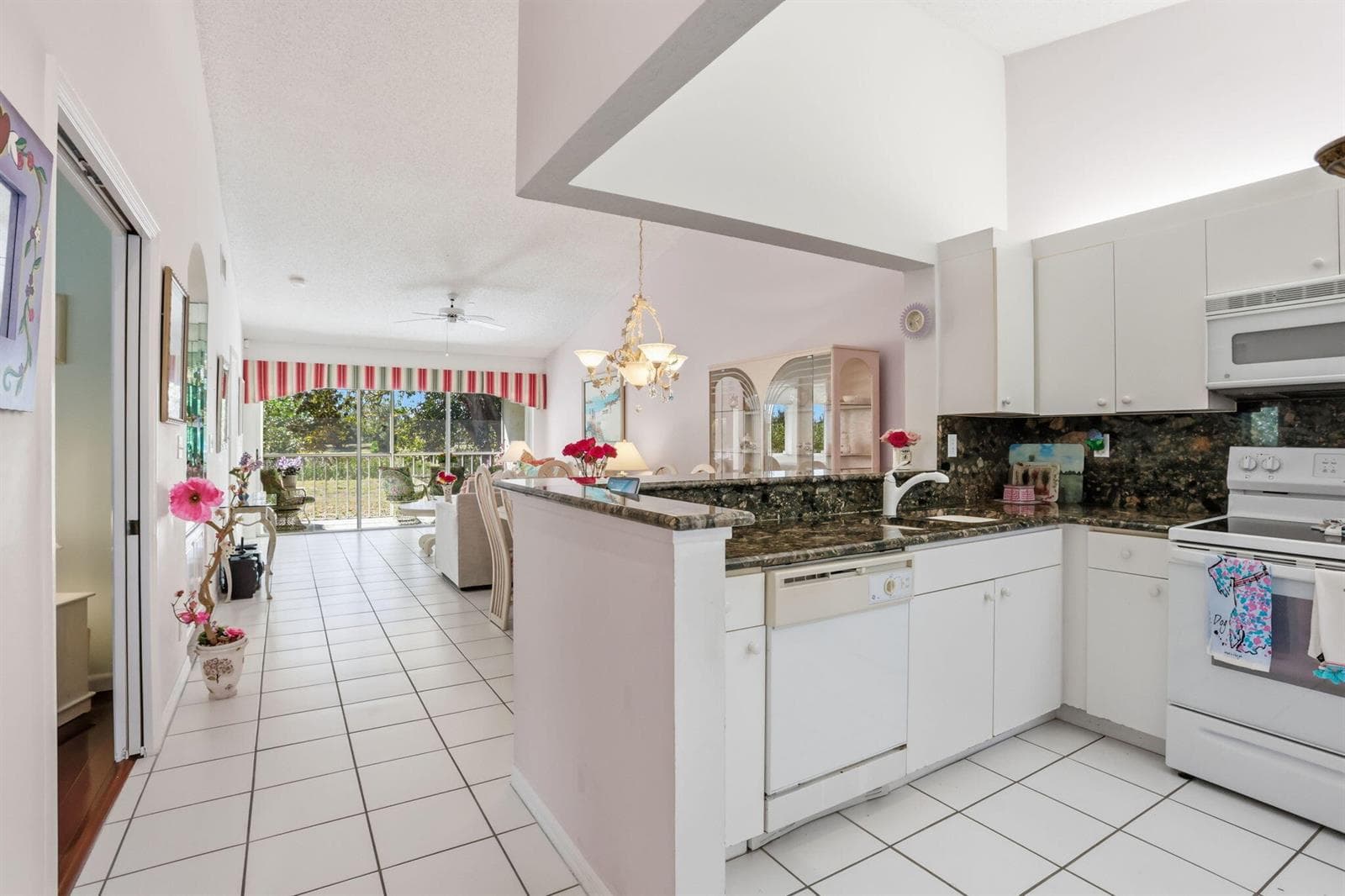 Spacious Open and Bright Floor Plan