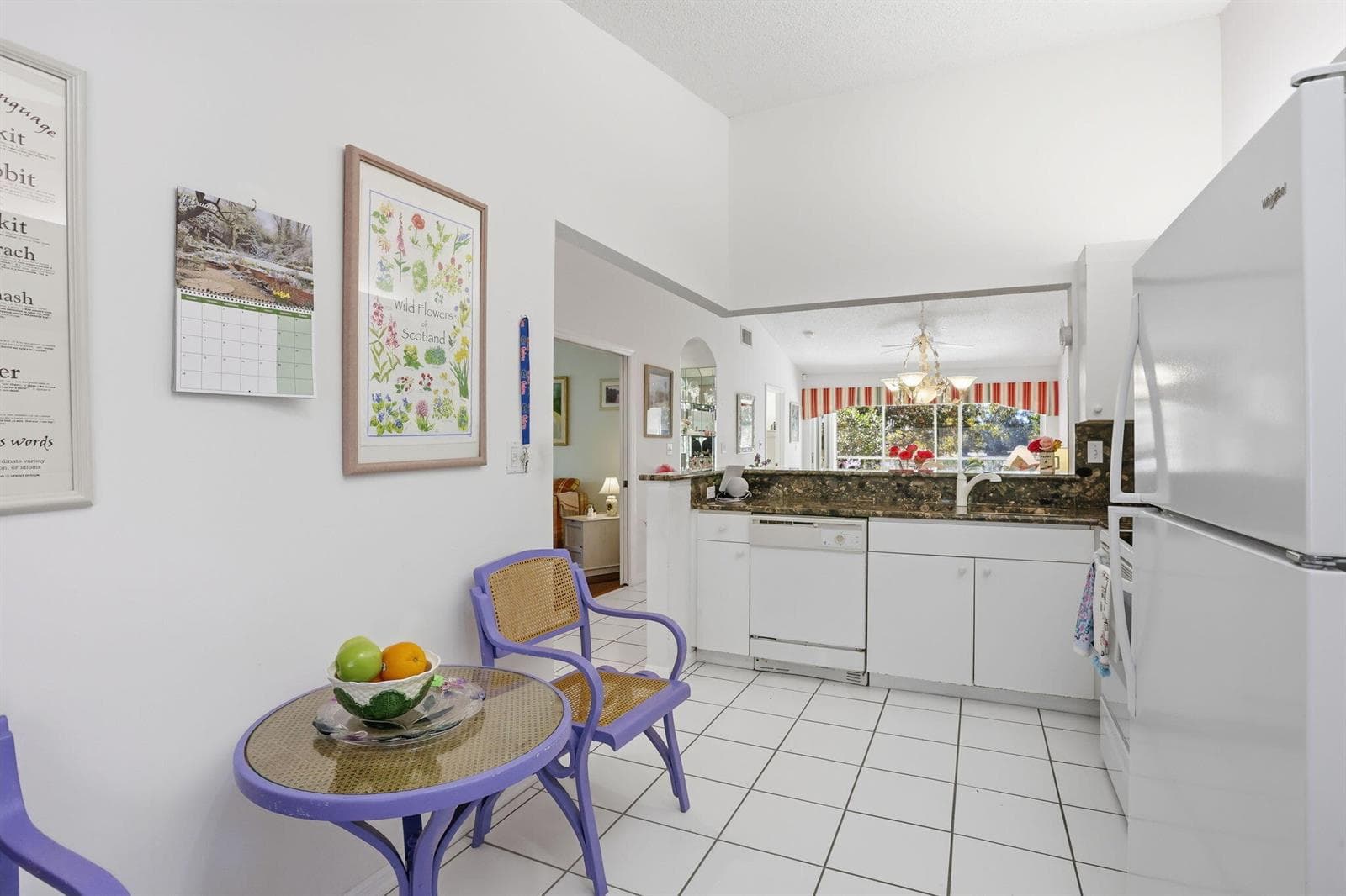 Eat In Kitchen