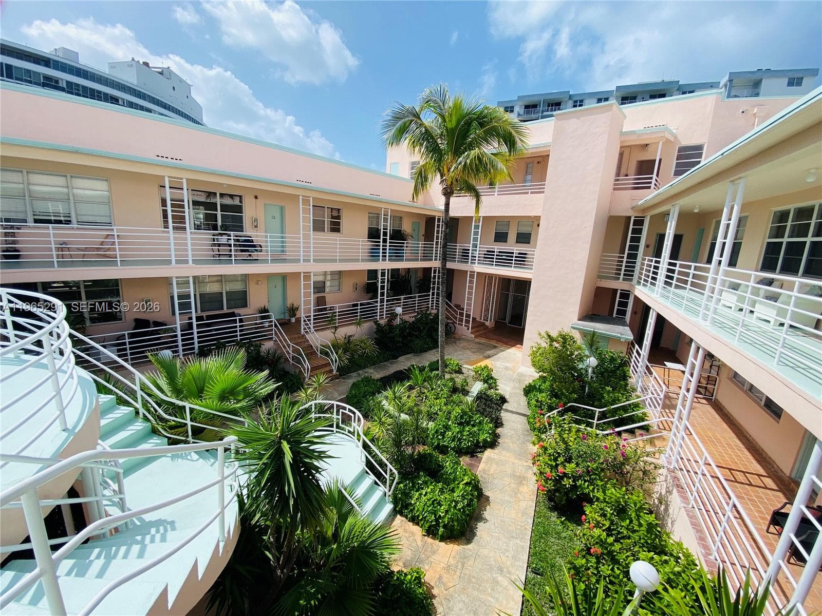 BAY DRIVE CONDO · #11 in Miami Beach - Photo 21