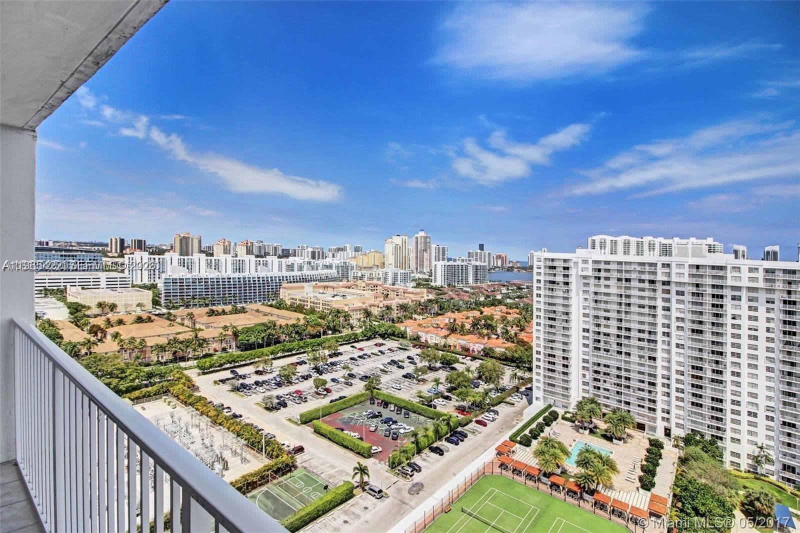 ADMIRALS PORT CONDO WEST · #2208W in Aventura - Photo 32