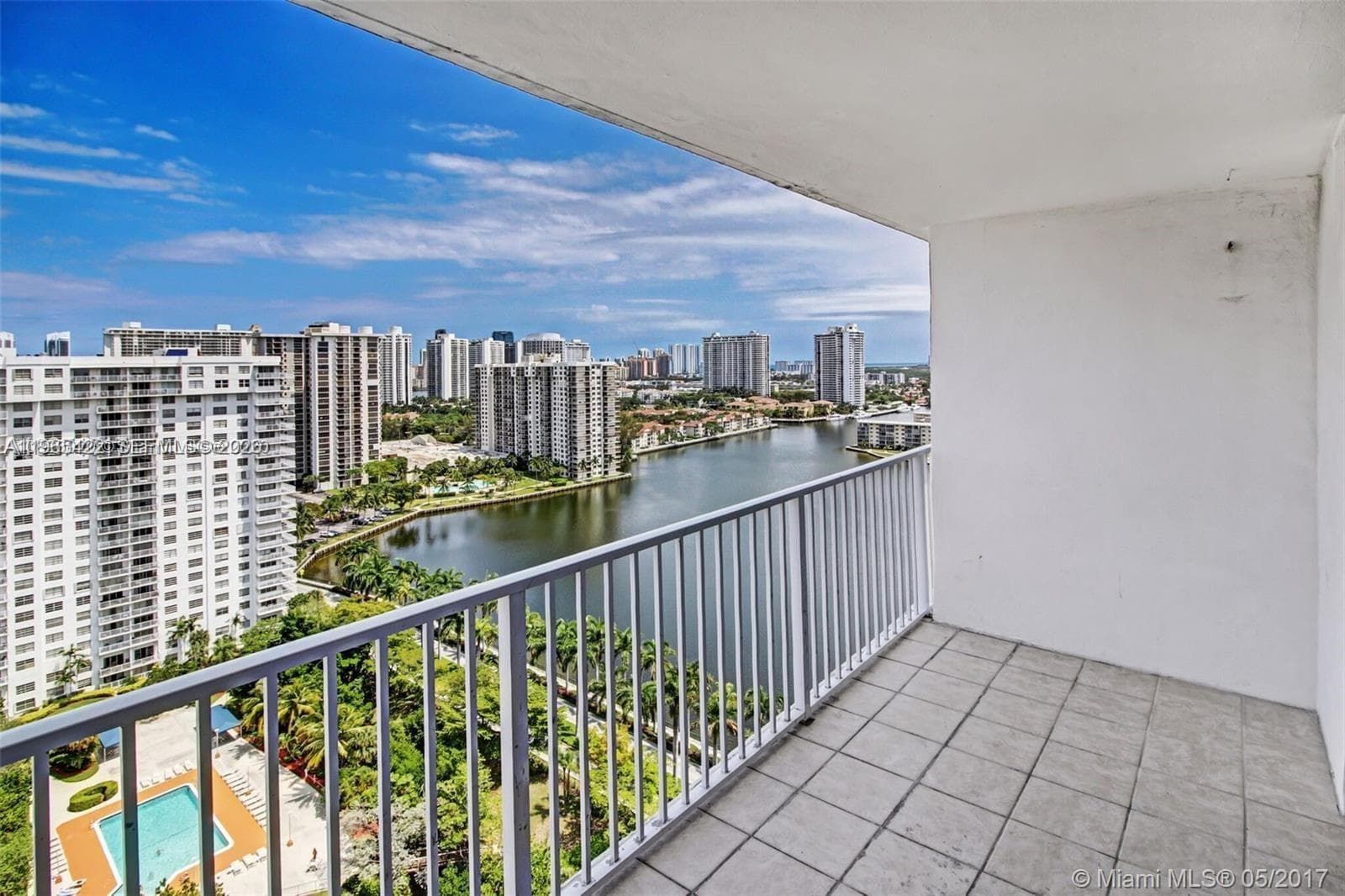 ADMIRALS PORT CONDO WEST · #2208W in Aventura - Photo 34