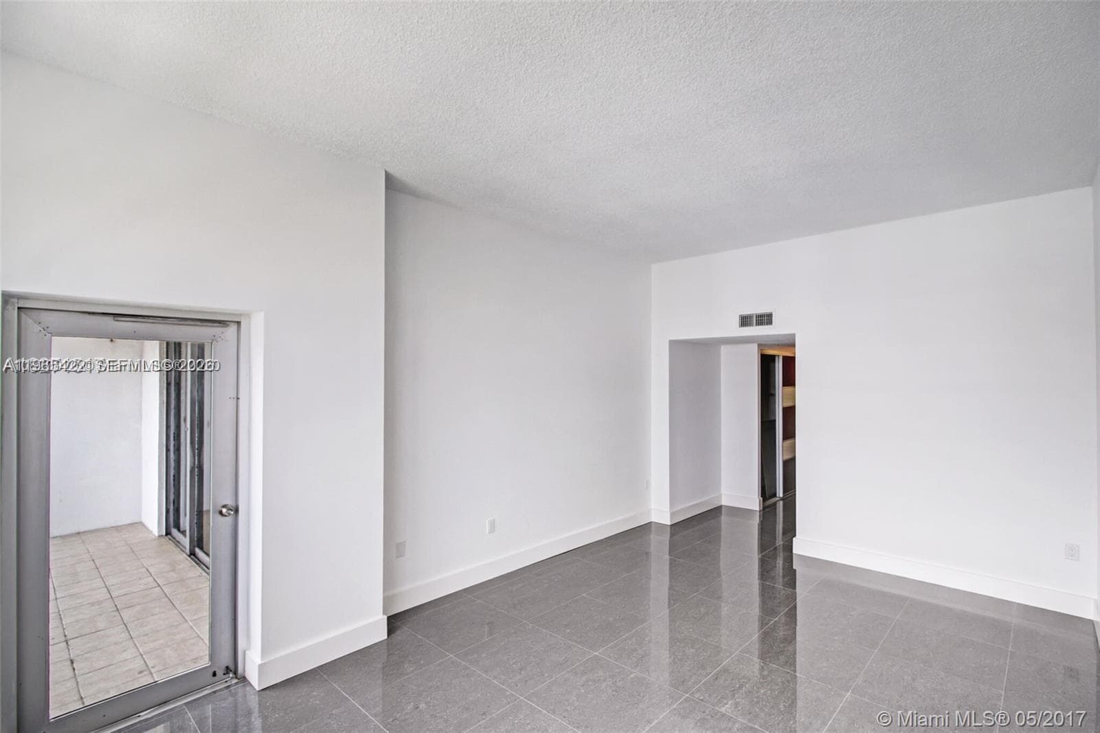 ADMIRALS PORT CONDO WEST · #2208W in Aventura - Photo 11
