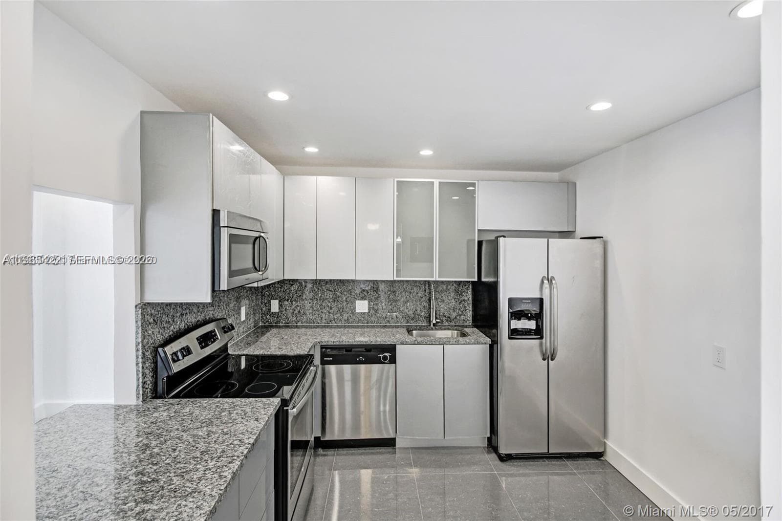 ADMIRALS PORT CONDO WEST · #2208W in Aventura - Photo 19