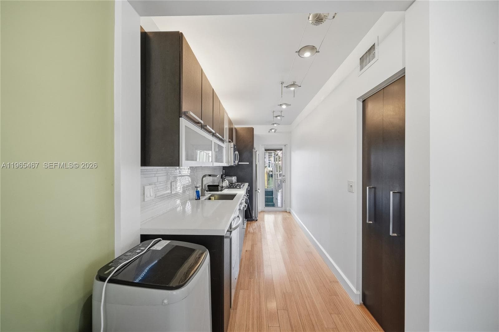 Island Point South Condo · #21 in Miami Beach - Photo 4
