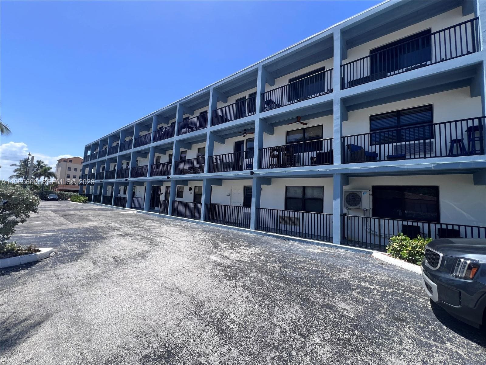 Beach Terrace · #A203 in Hollywood - Photo 18