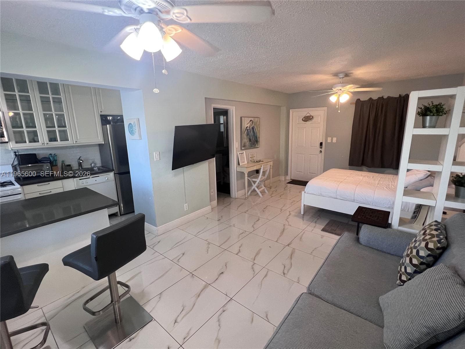 Beach Terrace · #A203 in Hollywood - Photo 4