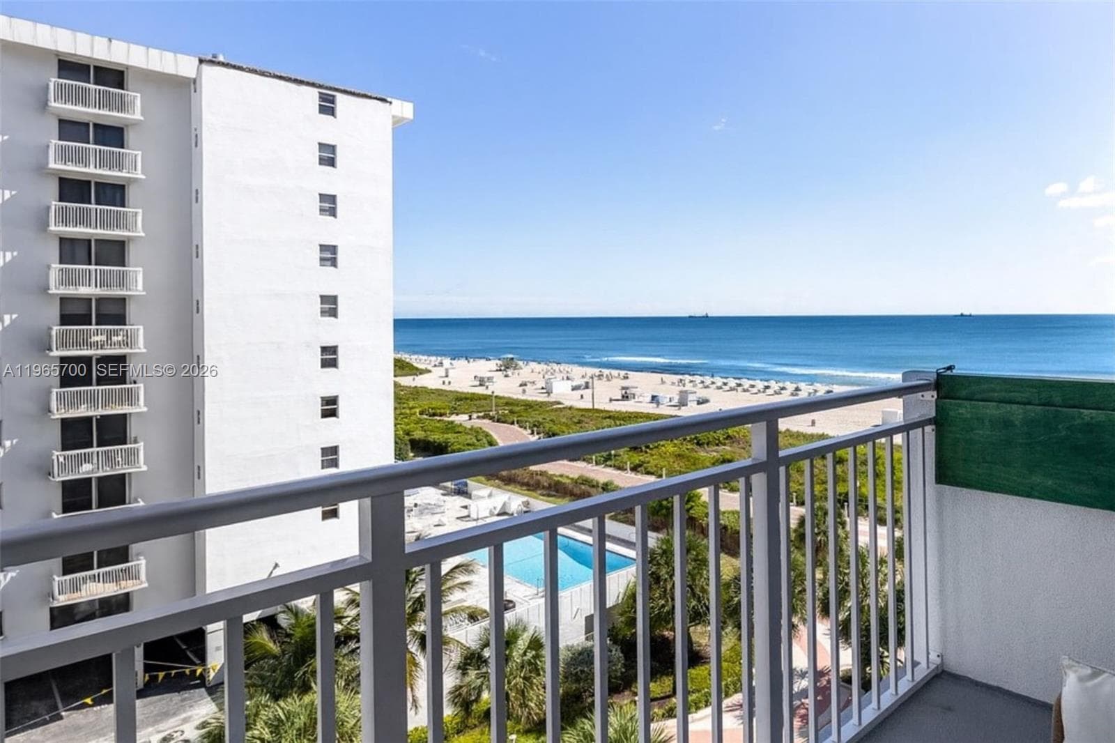 Ocean Point · #718 in Miami Beach - Photo 8