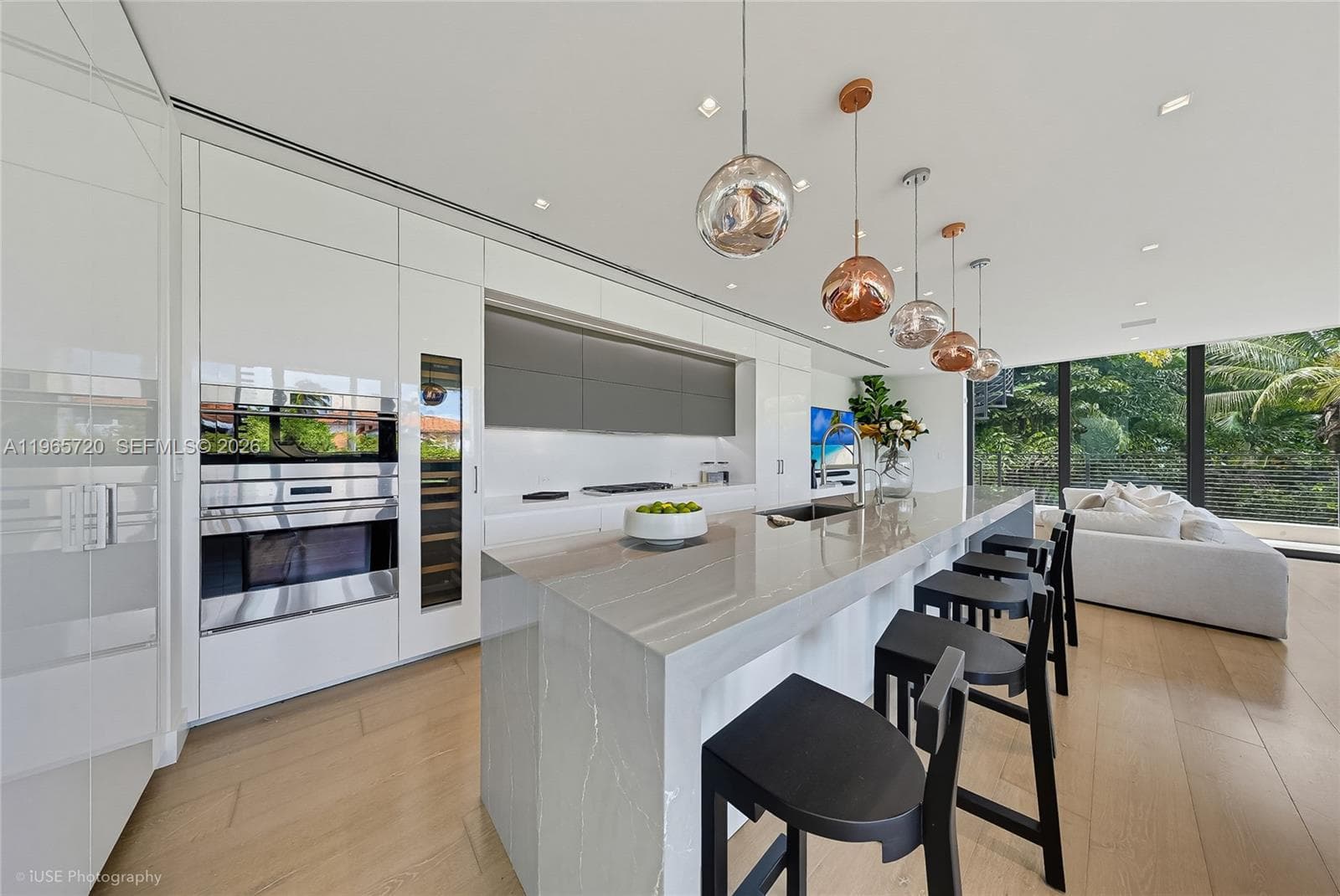 420 N Hibiscus Dr photo 5
