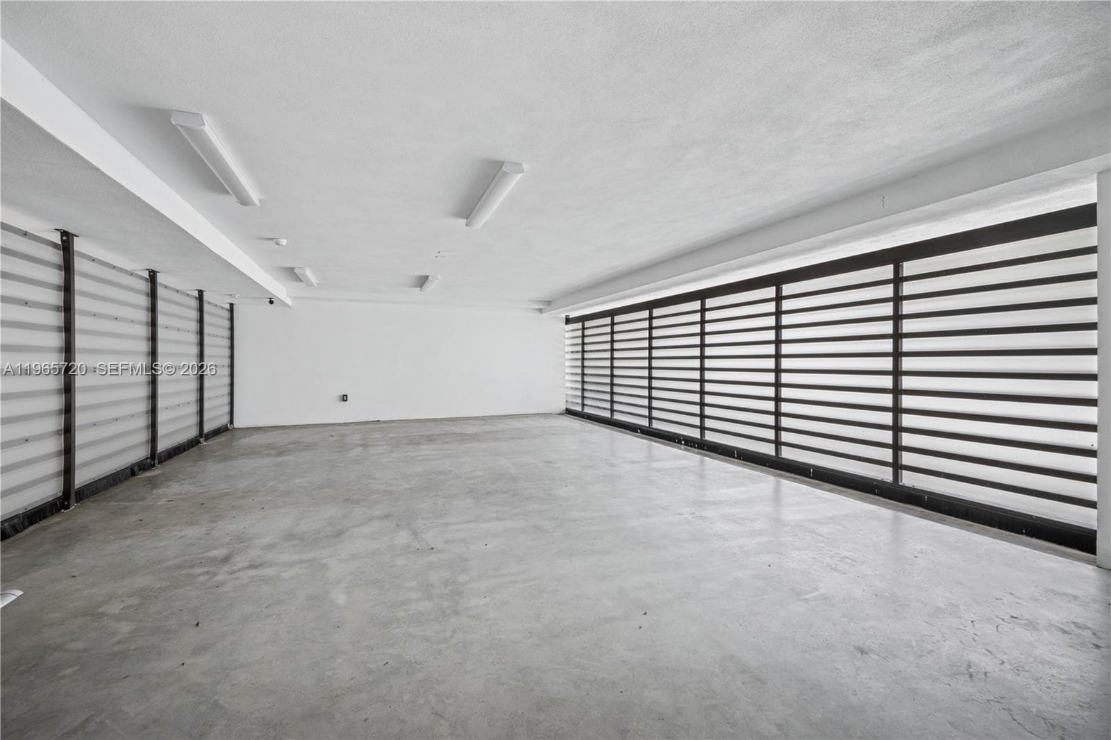 420 N Hibiscus Dr photo 21