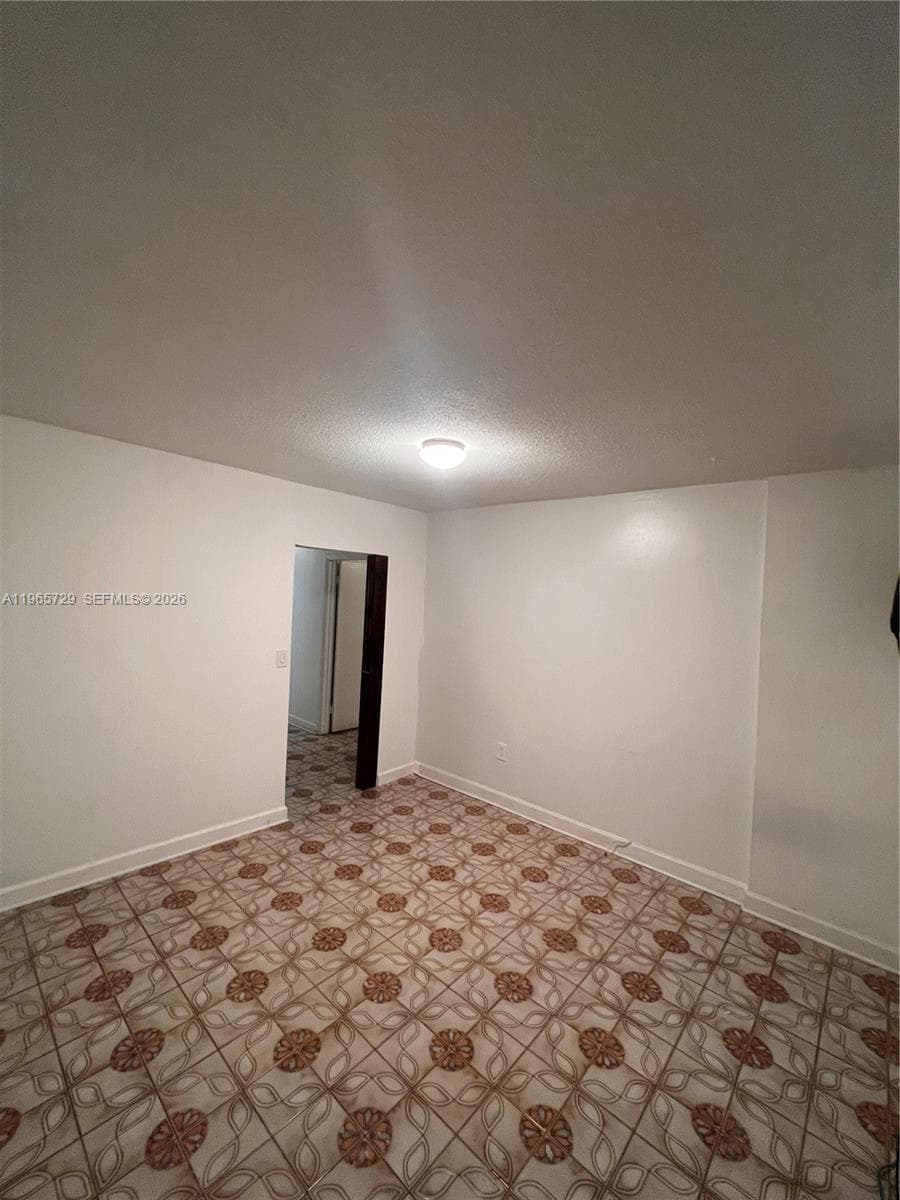 PENN-TWELVE CONDO · #9 in Miami Beach - Photo 8