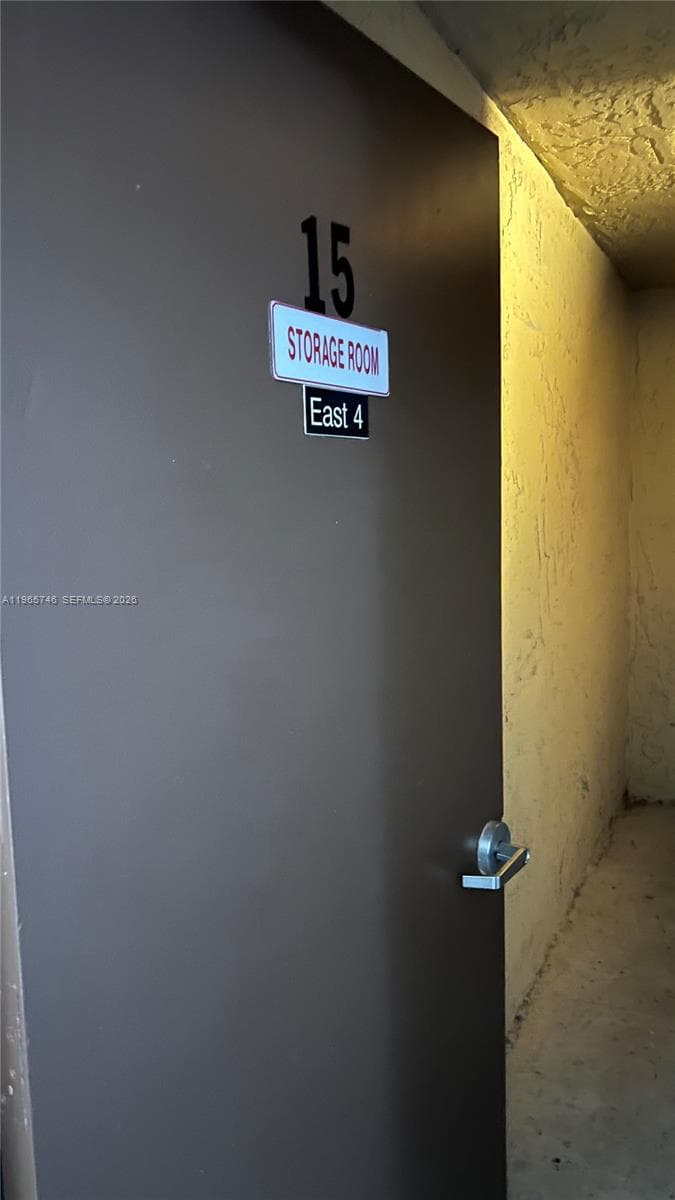 Storage 4 floor