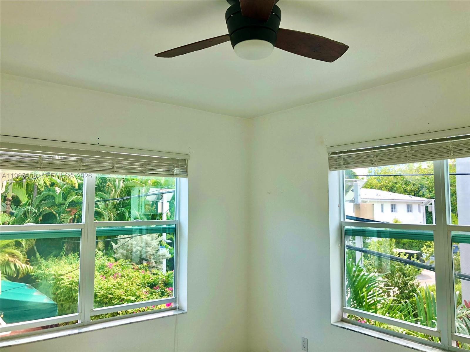 THE MICHIGAN CONDO · #28 in Miami Beach - Photo 15