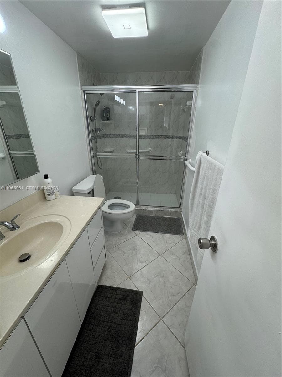 ARLEN HOUSE CONDO · #1908 in Sunny Isles Beach - Photo 10