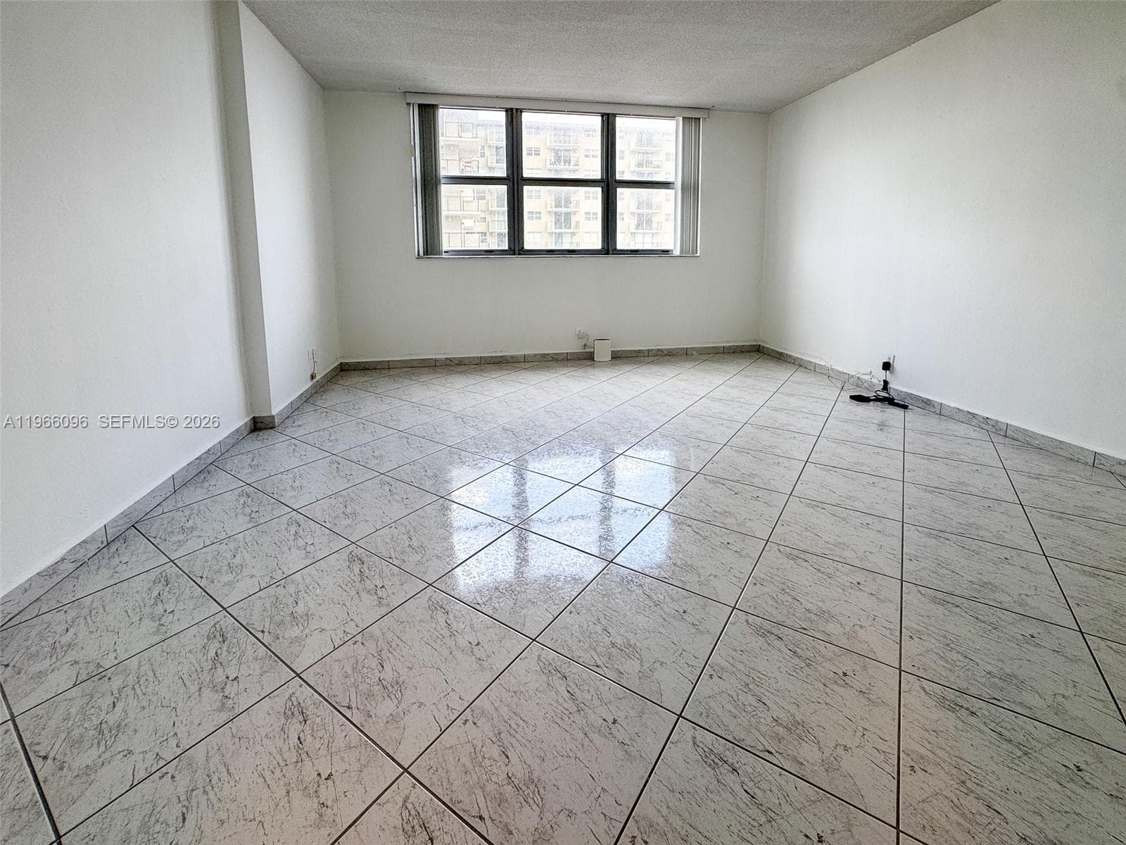 FOUR WINDS CONDO · #609 in Surfside - Photo 14