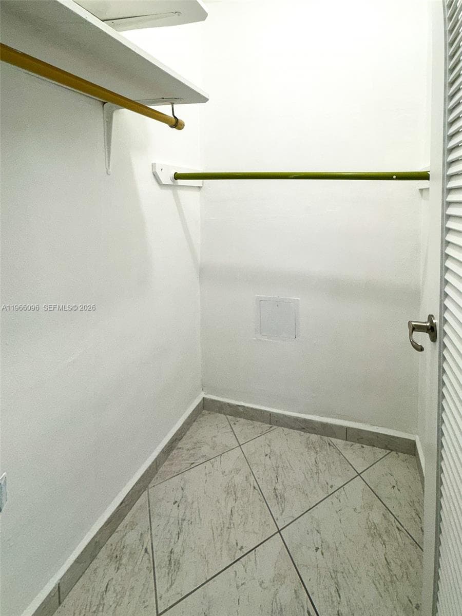 FOUR WINDS CONDO · #609 in Surfside - Photo 15