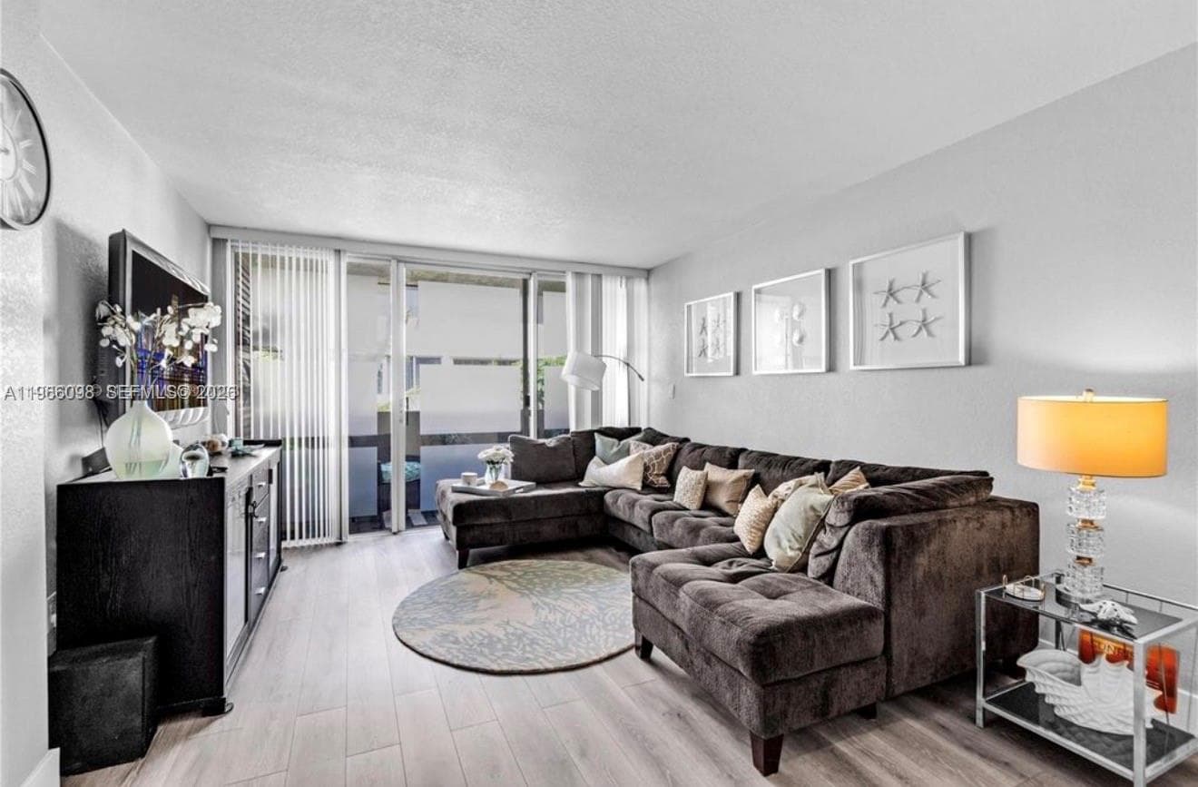 PINEBARK CONDO NO 1 · #303 in Miami - Photo 2