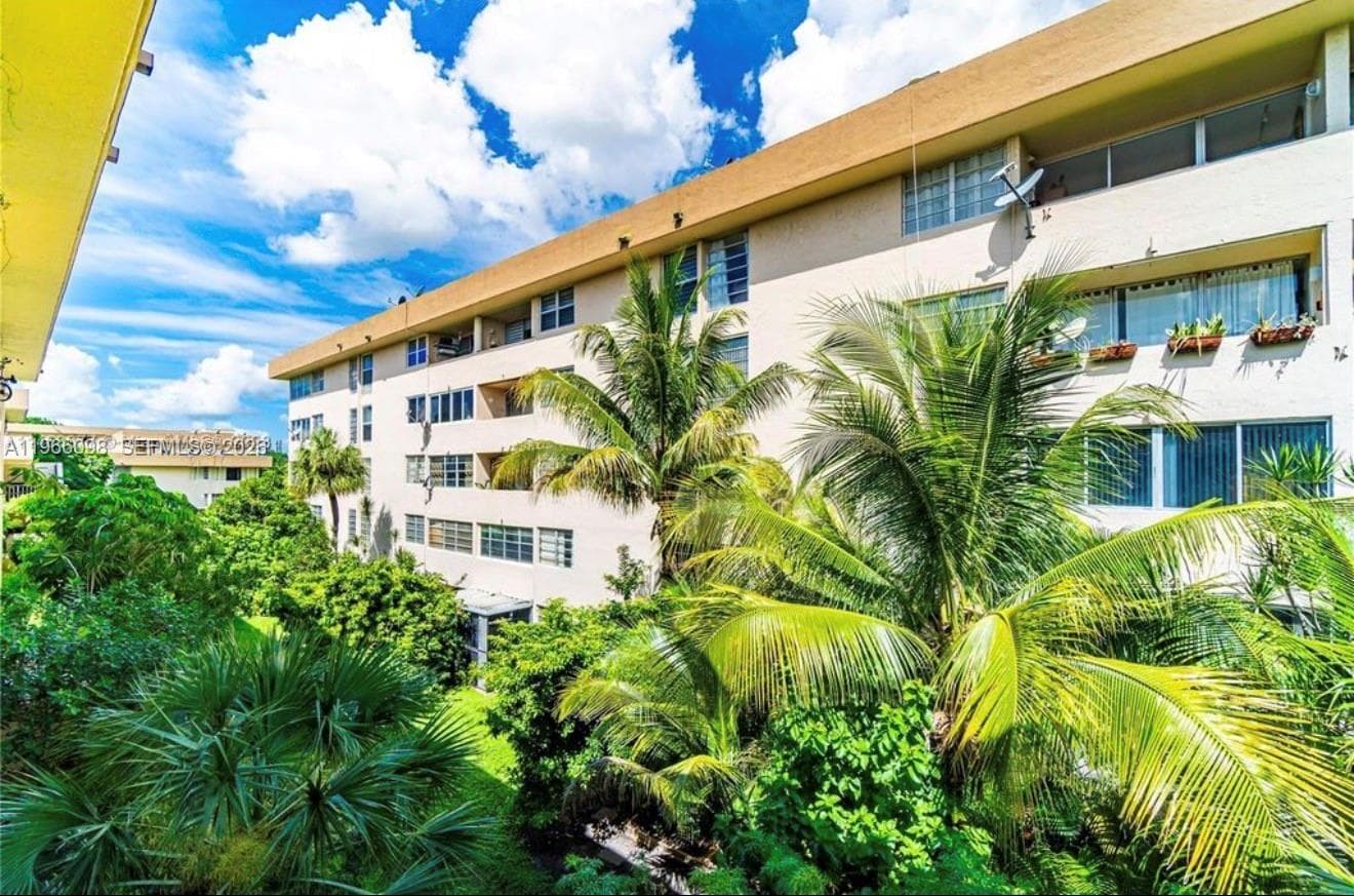 PINEBARK CONDO NO 1 · #303 in Miami - Photo 14