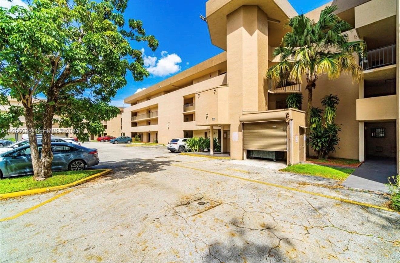 PINEBARK CONDO NO 1 · #303 in Miami - Photo 18