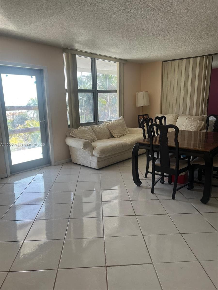 Four Winds Condo · #302 in Surfside - Photo 8