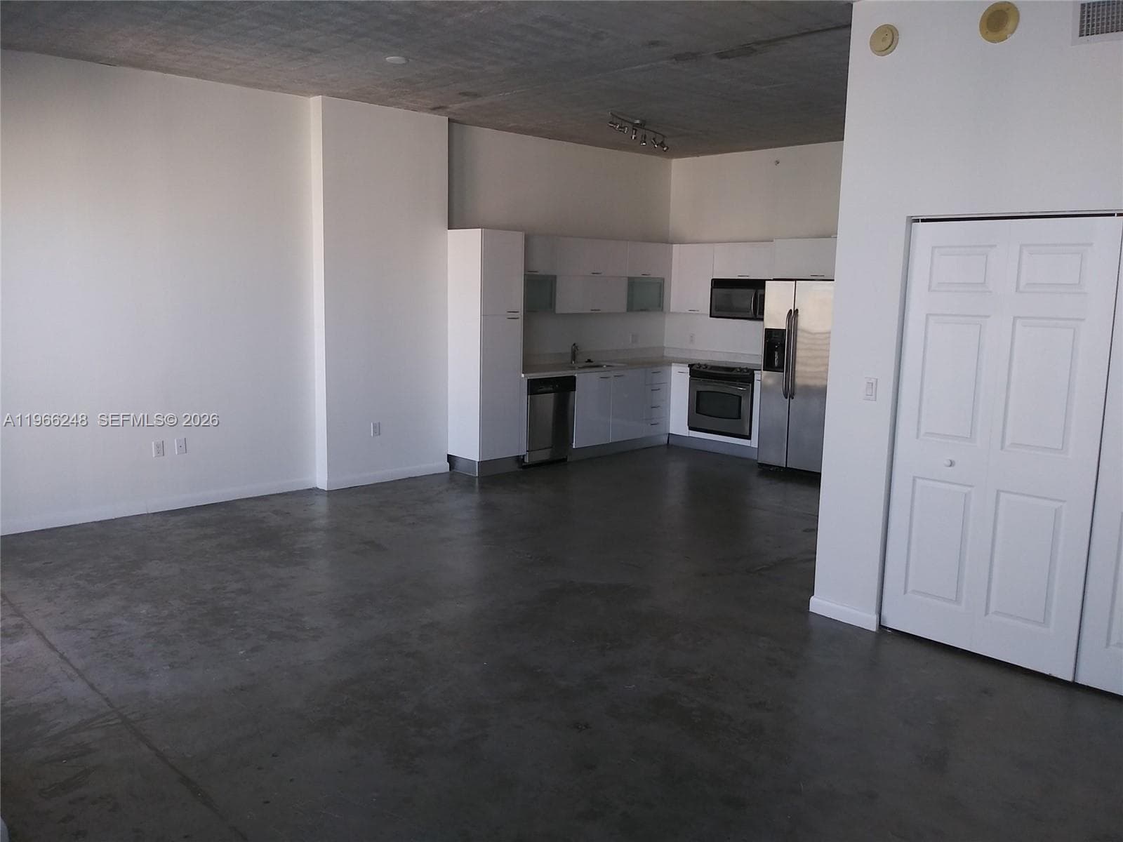 Loft Downtown II · #3107 in Miami - Photo 7