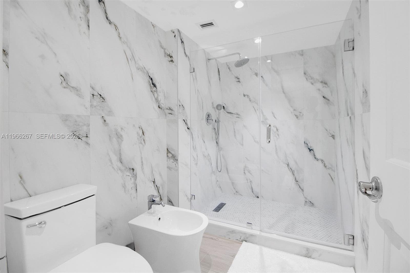 LEXCELLENCE CONDOMINIUM · #1003 in Miami Beach - Photo 17