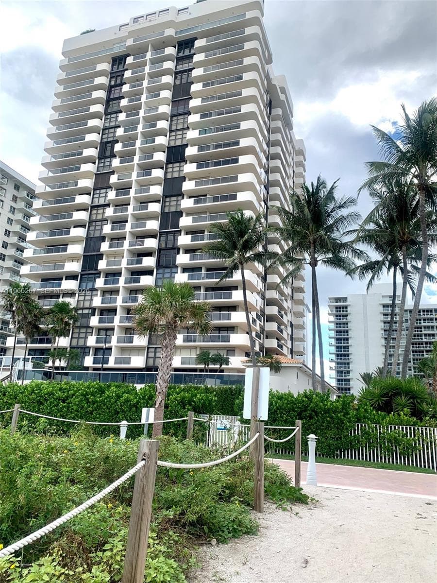 LEXCELLENCE CONDOMINIUM · #1003 in Miami Beach - Photo 53