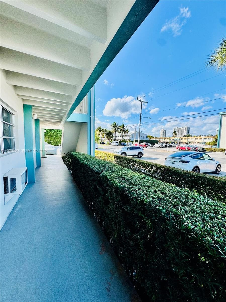 Eastern Shores Palo Alto · #S102 in North Miami Beach - Photo 2