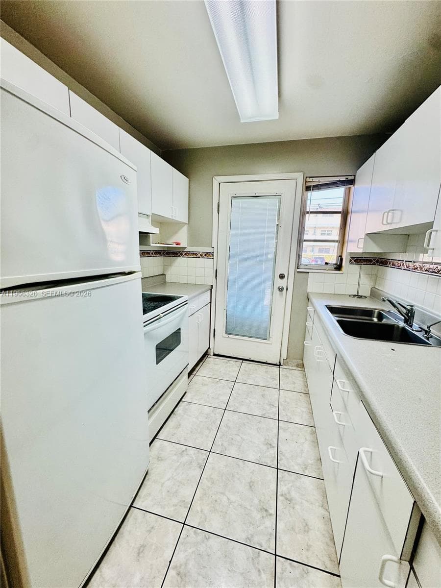 Eastern Shores Palo Alto · #S102 in North Miami Beach - Photo 16
