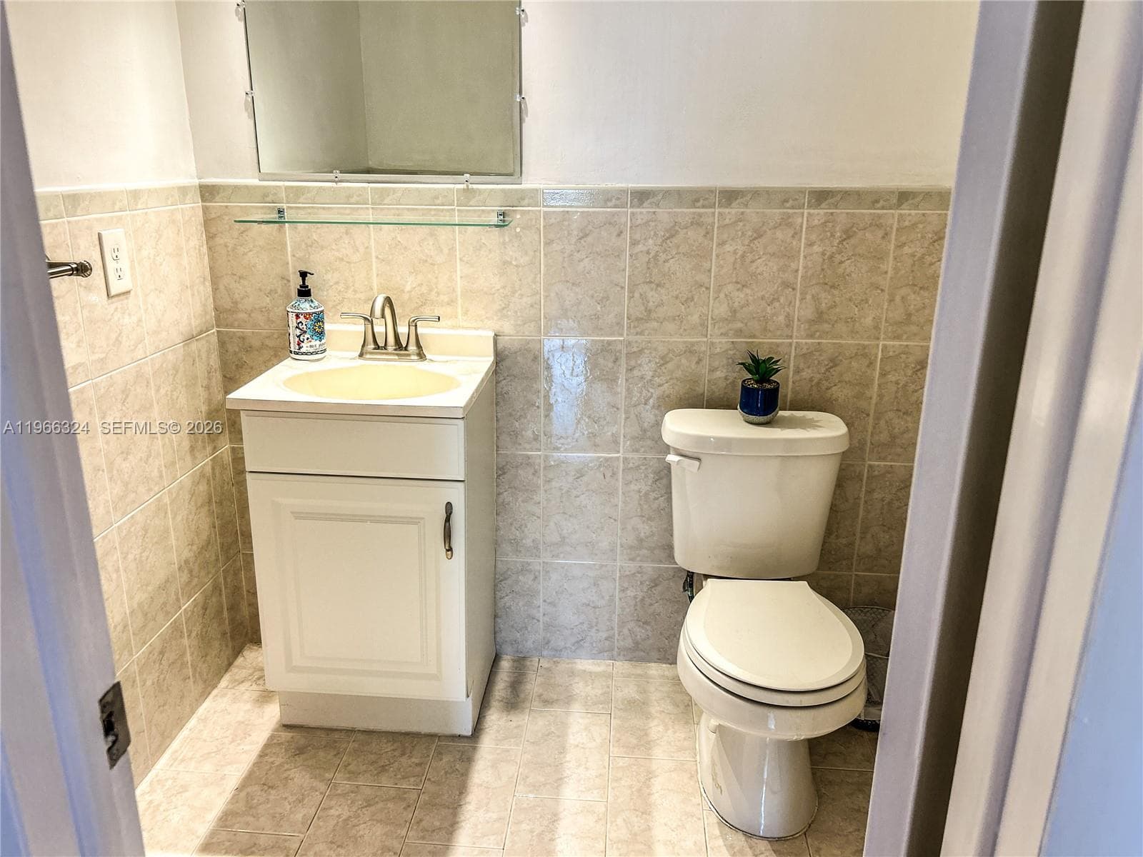 WATERWAY ISLES CONDO · #311 in North Miami Beach - Photo 7