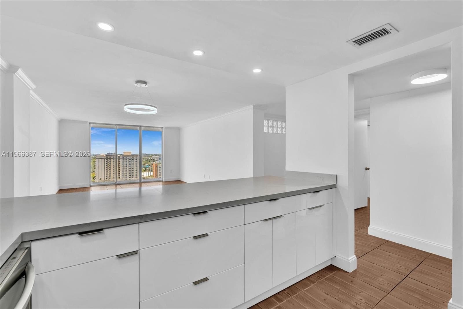 ADMIRALS PORT CONDO · #1703W in Aventura - Photo 6