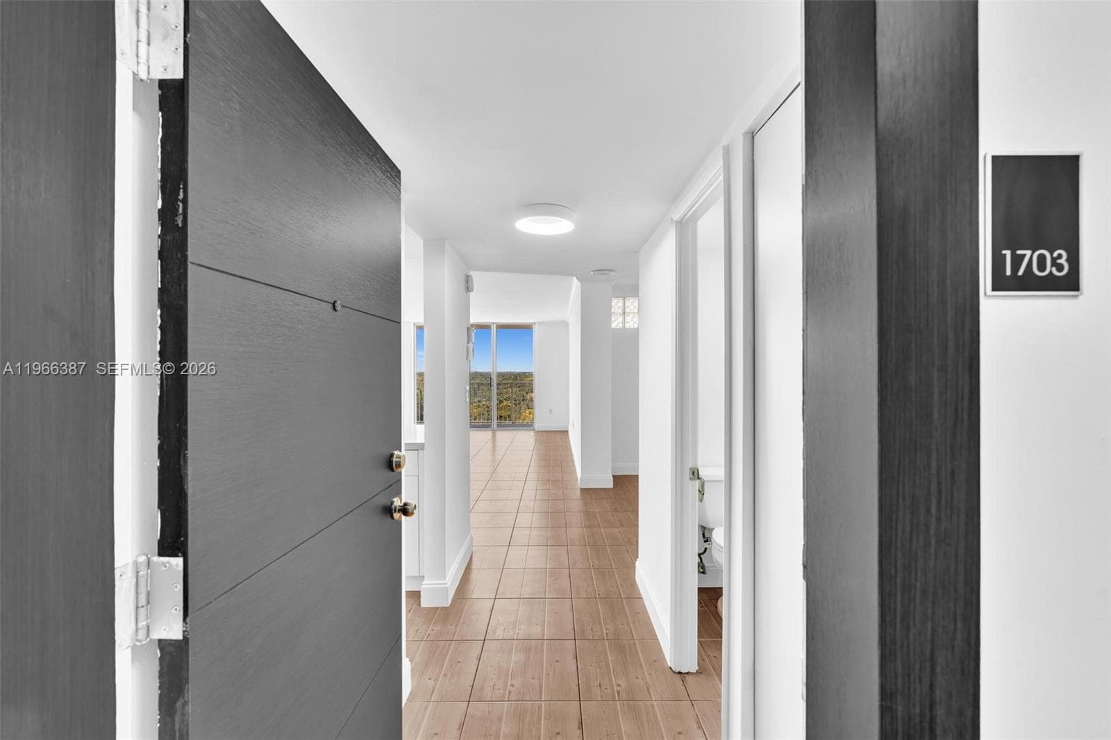 ADMIRALS PORT CONDO · #1703W in Aventura - Photo 1