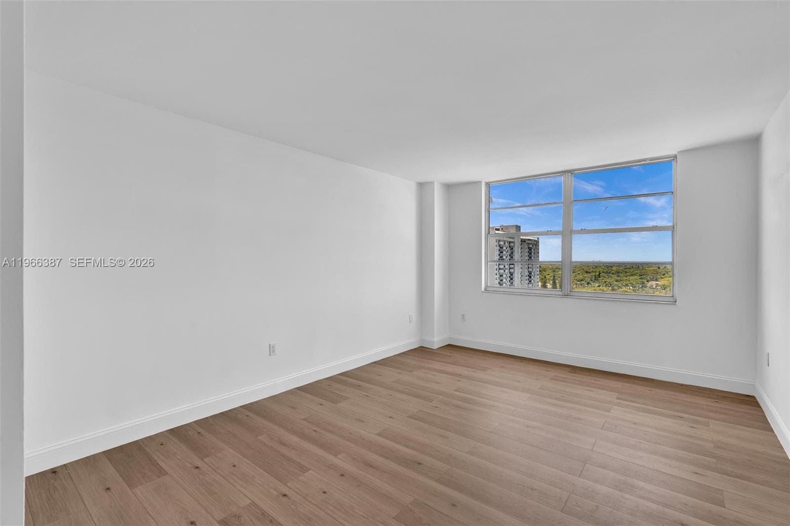 ADMIRALS PORT CONDO · #1703W in Aventura - Photo 28