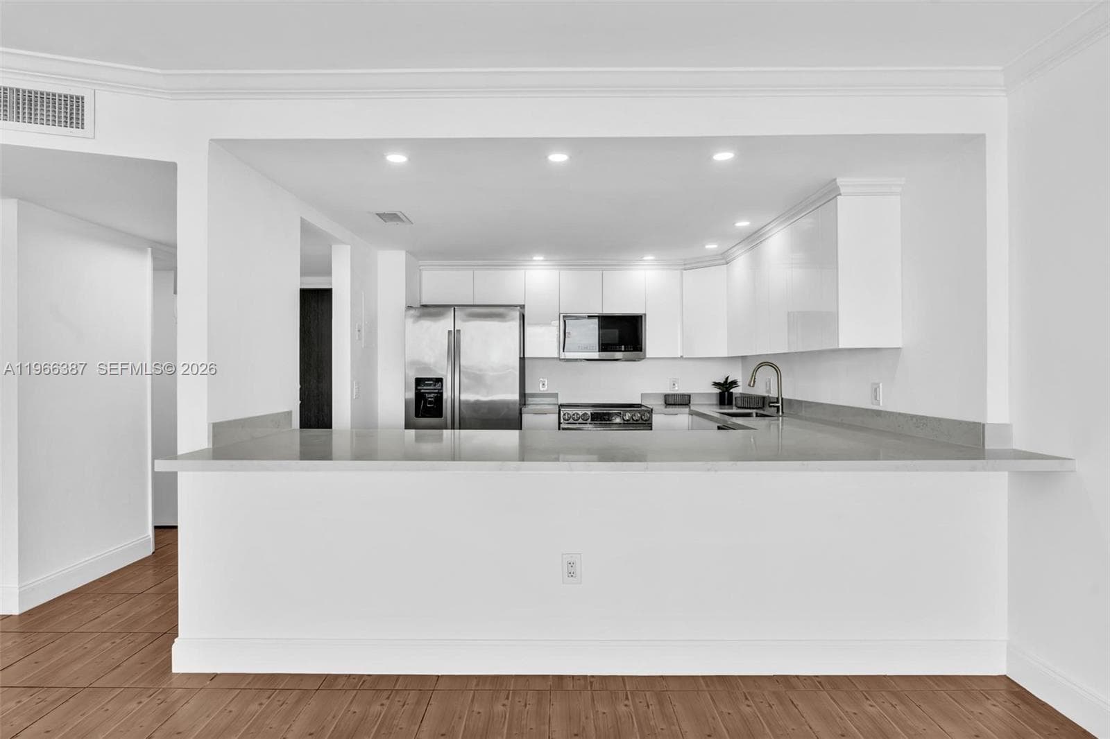 ADMIRALS PORT CONDO · #1703W in Aventura - Photo 10